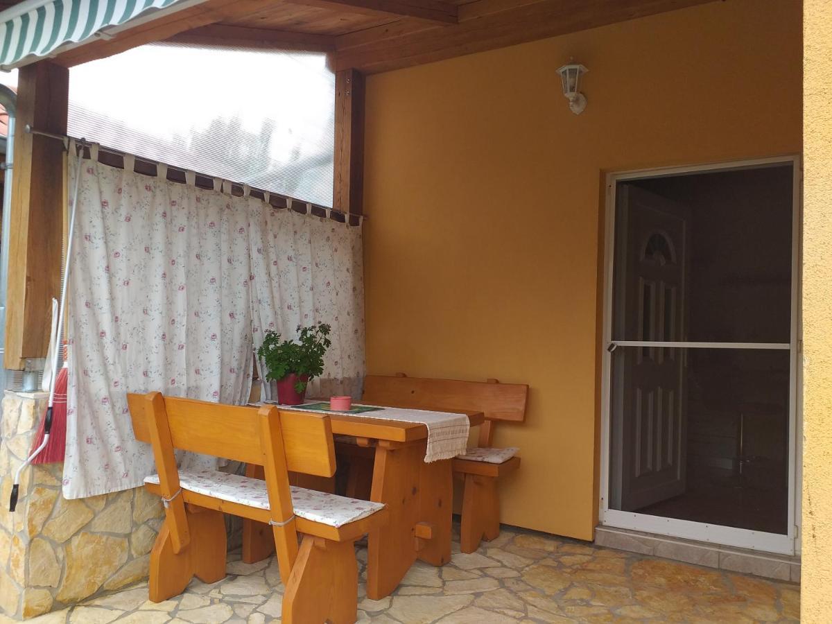 Raj Muraj Ferienappartement Kornic Exterior photo